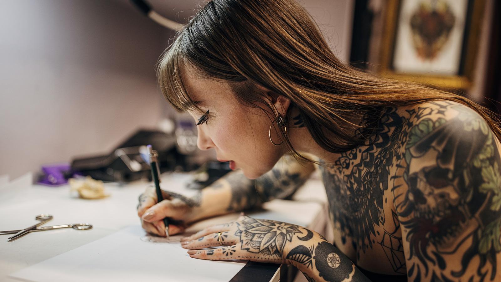 Tips for Selecting an ⁤Experienced Tattoo Artist for Your Design